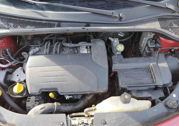 Renault Clio cena 11000 przebieg: 141704, rok produkcji 2010 z Gniezno małe 92